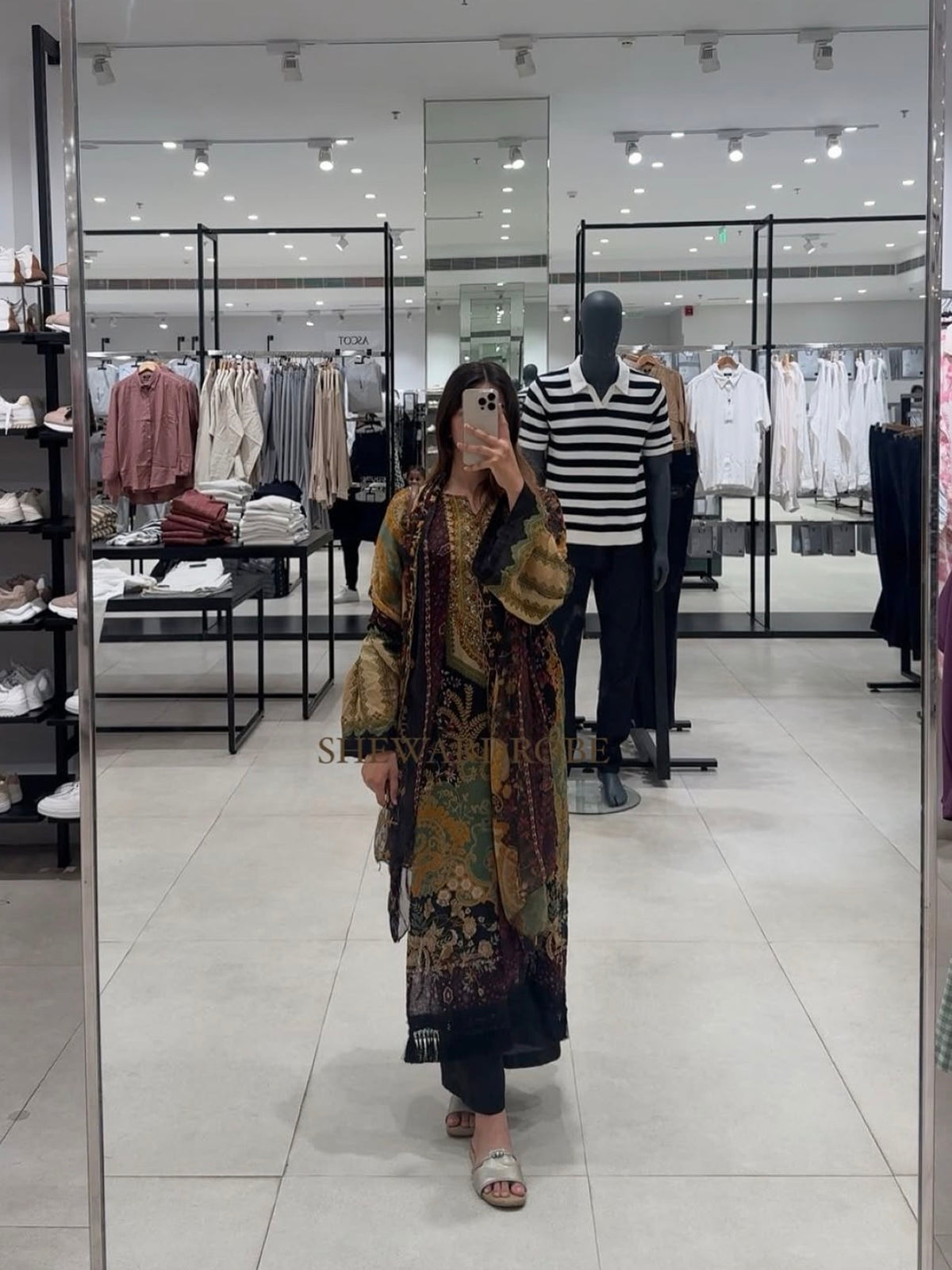 Multi Colour pakistani suit