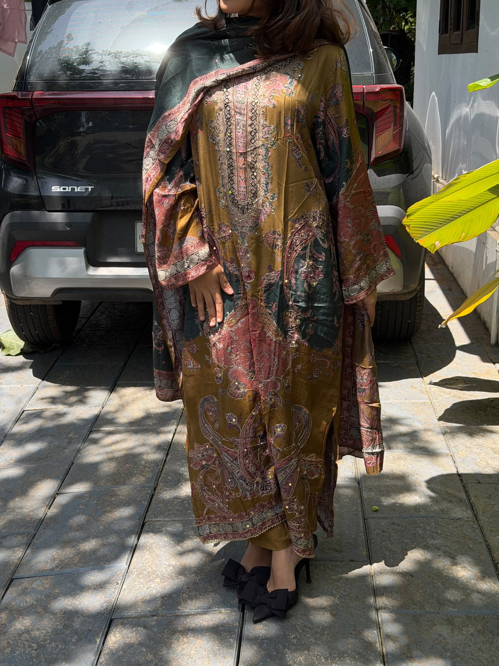 Multicoloured muslin suit