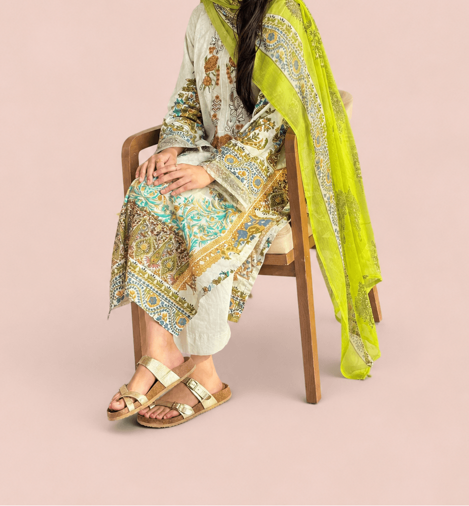 Casual Pakistani suit